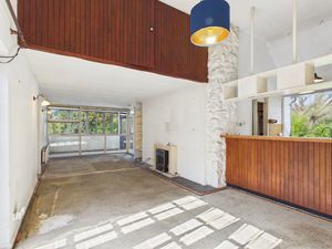 Dining Room- click for photo gallery